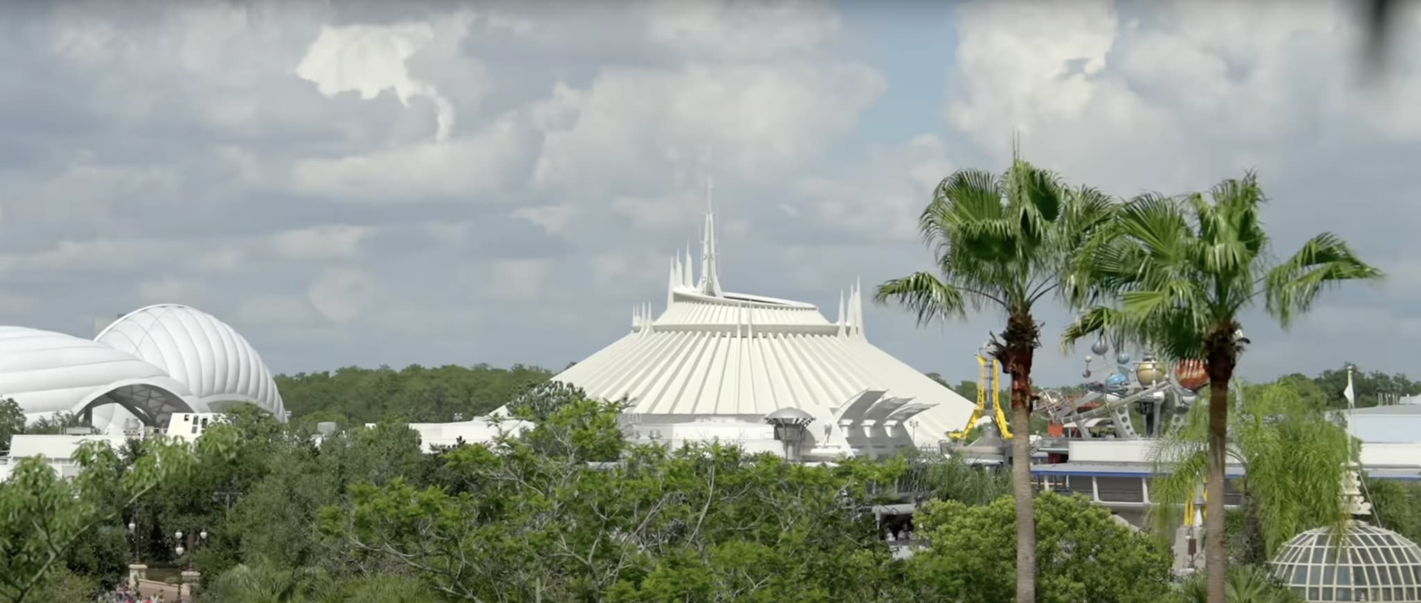 Private luxury car service — Orlando Airport Limousine Service